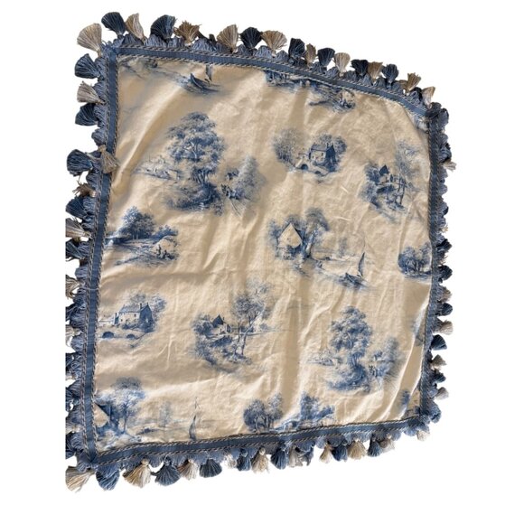 VTG Blue Toile Sm Side Table Cloth lined Tassel Trim Custom made 27in square - Picture 2 of 9